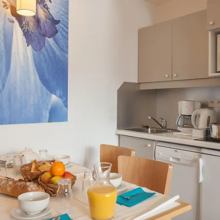 Pierre & La Daille Apart-hotel 3*